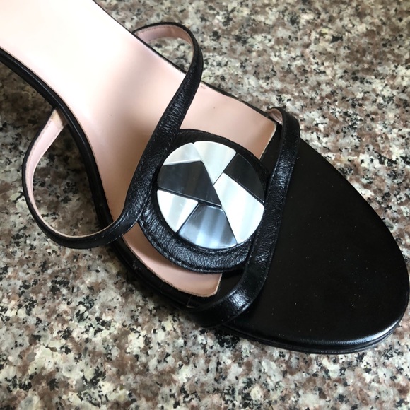 Anne Klein Heels - Picture 2 of 4